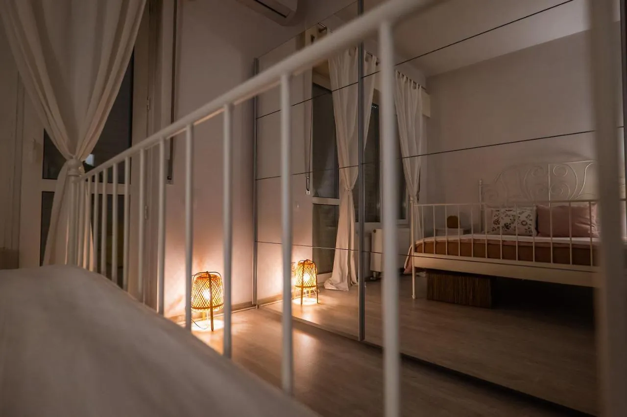 Bucharest Cozy Studio 0*,  Roménia