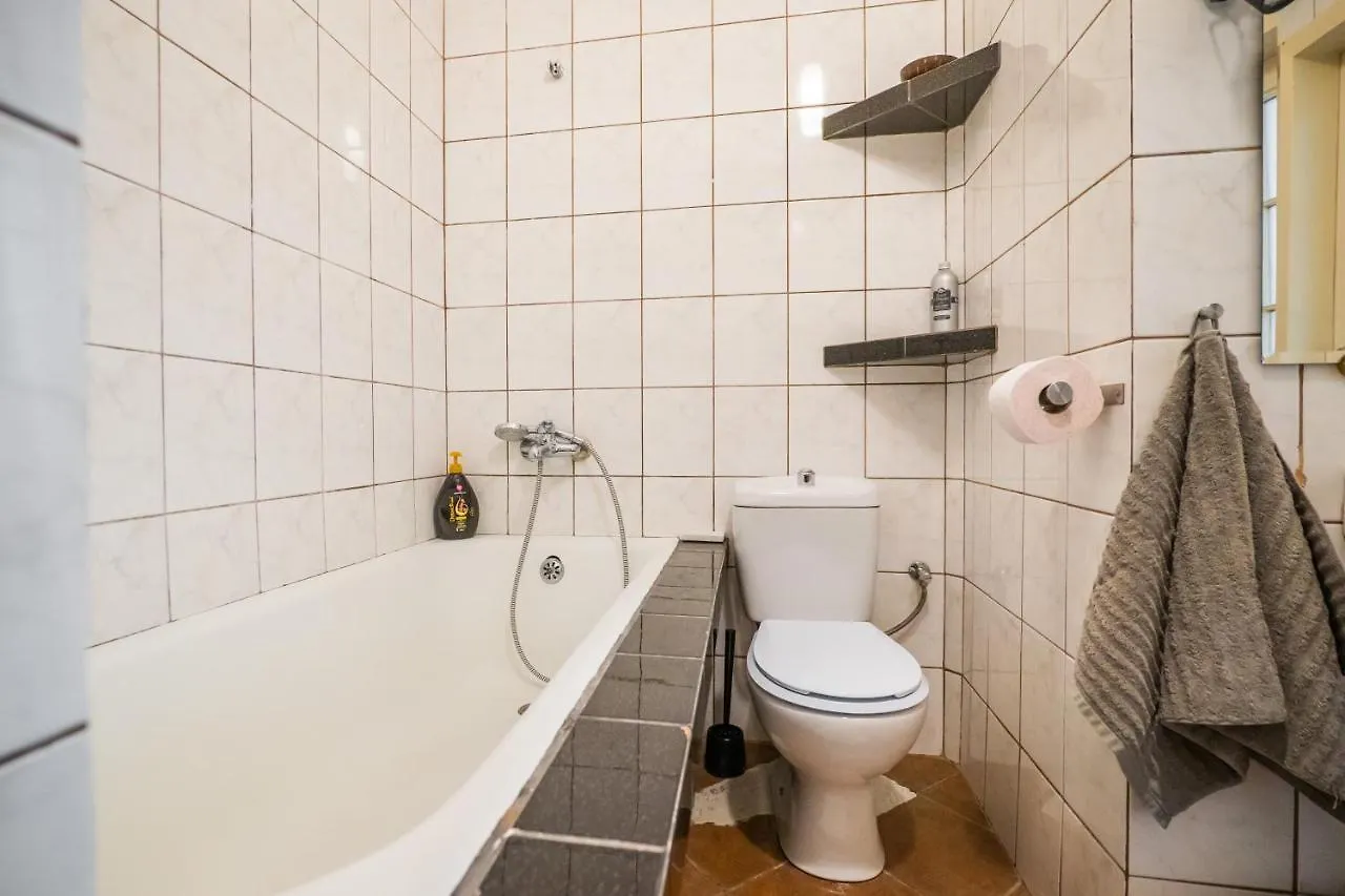 Bucharest Cozy Studio 0*,  Roménia